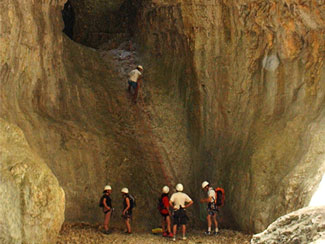 Descenso de barranco seco