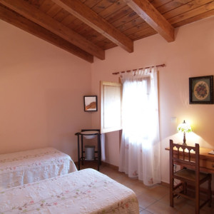 Habitación Casa Rural Rodellar